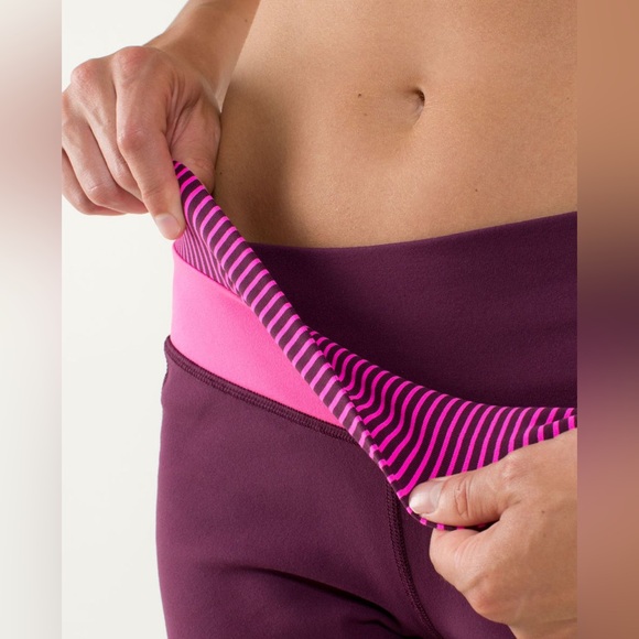 Lululemon Astro Shorts Cross Waist Running Activewear Workout Yoga Gym 4” - Picture 4 of 16